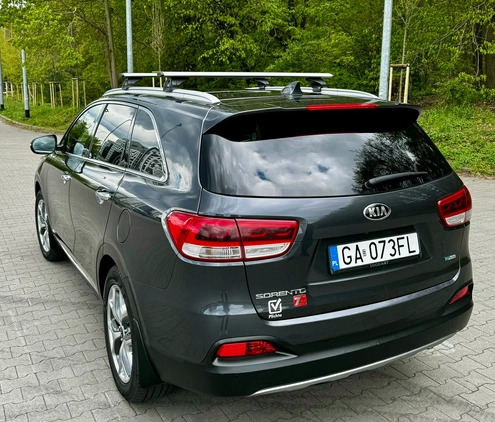 Kia Sorento cena 94900 przebieg: 176900, rok produkcji 2016 z Gdynia małe 211